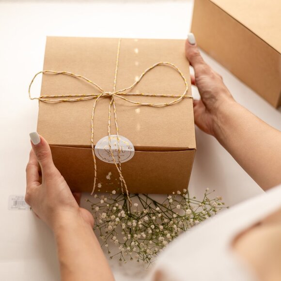 Best Pet’s Gift Box – For Pet Moms & Dads - Picture 8 of 8